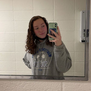 Meet your Posher, Julia